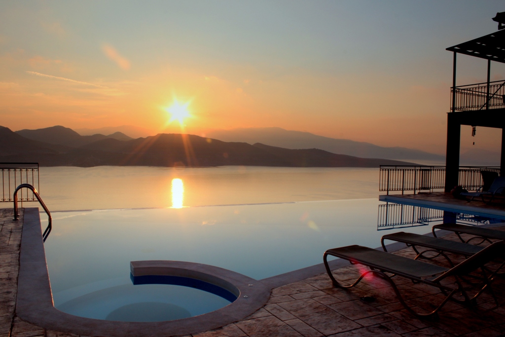 Katuna Villas up to 12/14 guests at the villa - Image 4