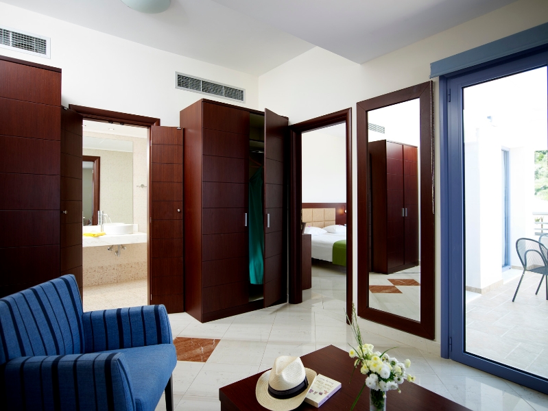 Galini Beach Hotel - Image 3