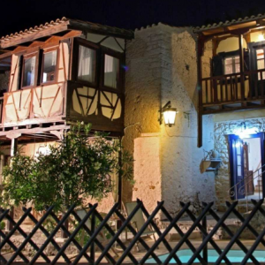 Villa Achilles Up to 10 guests