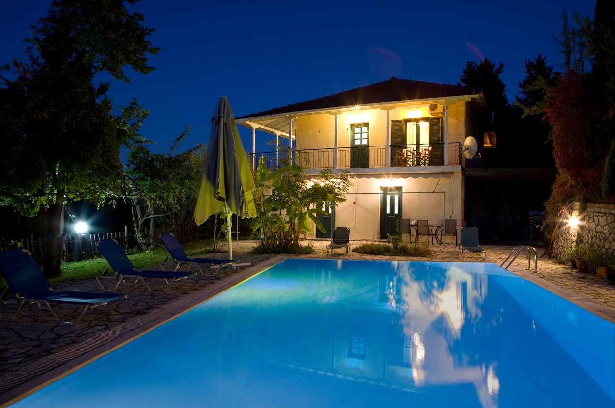 Villa GENI Up to 16 guests by the sea - Image 3