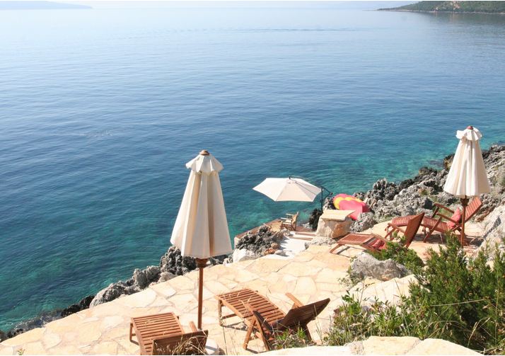 SEA villas with private beach up to 8/10 guests at the villa