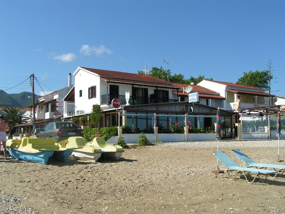 Corfu Beach Apartment - Image 2