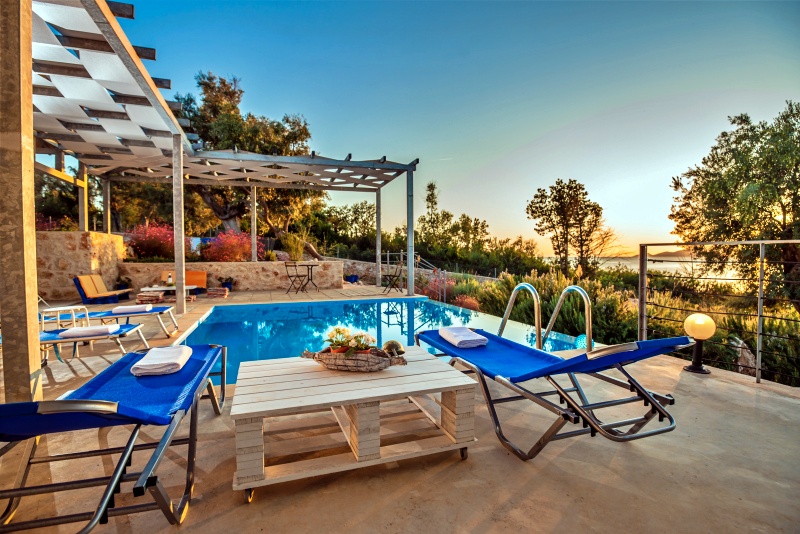 ZIDANOS- Sea front villa up to 8 guests - Image 4