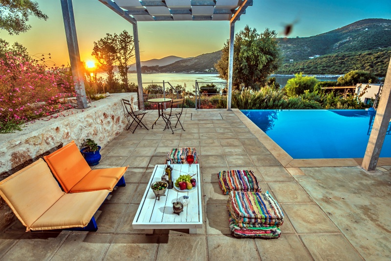 ZIDANOS- Sea front villa up to 8 guests - Image 3