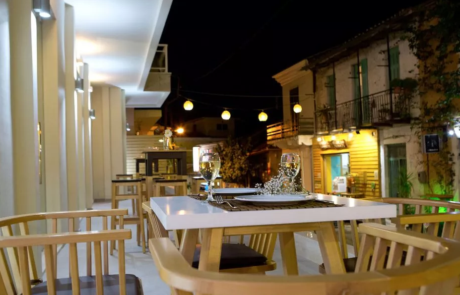 Hotel Theo'ni - Image 3