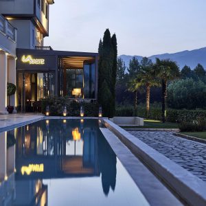 מלון du lac יואנינה