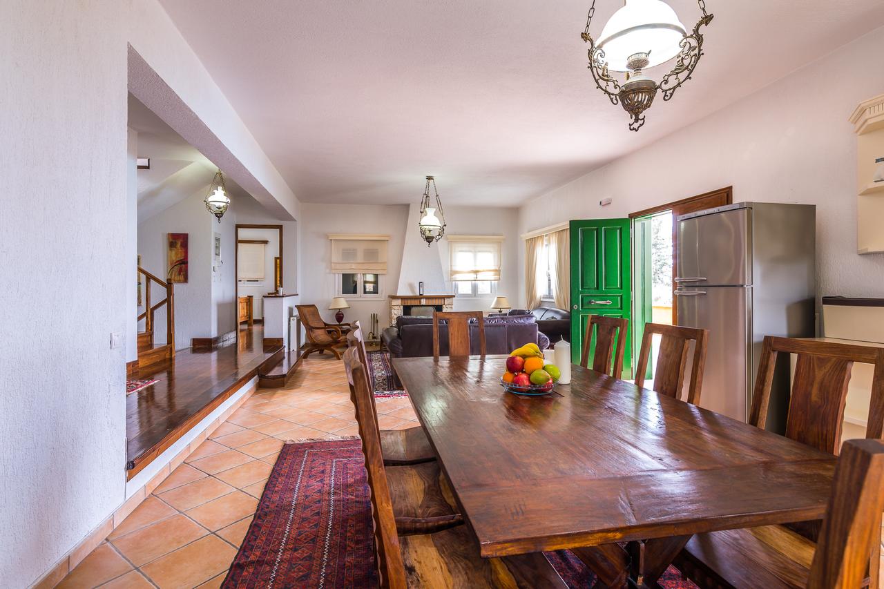 Villa Irinis עד 10-12 אורחים – תמונה 6