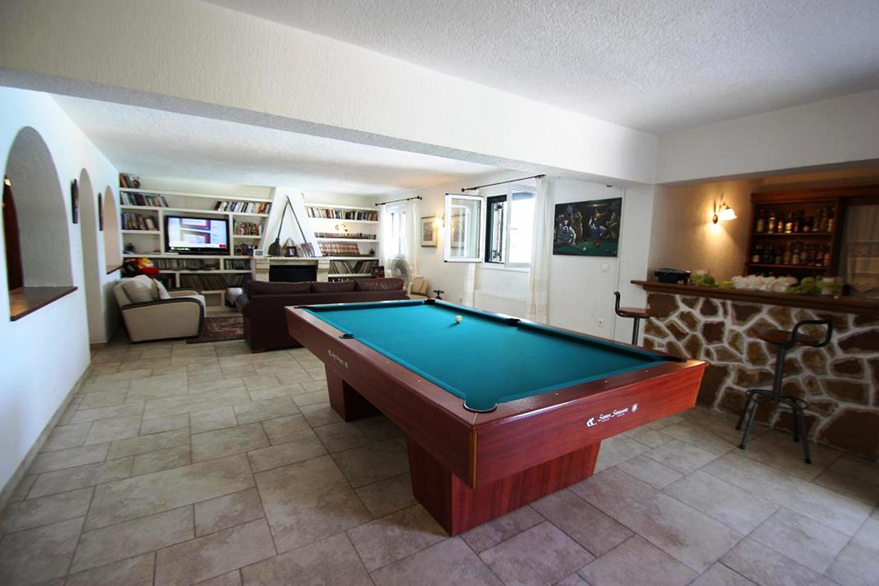 Villa Irinis עד 10-12 אורחים – תמונה 3