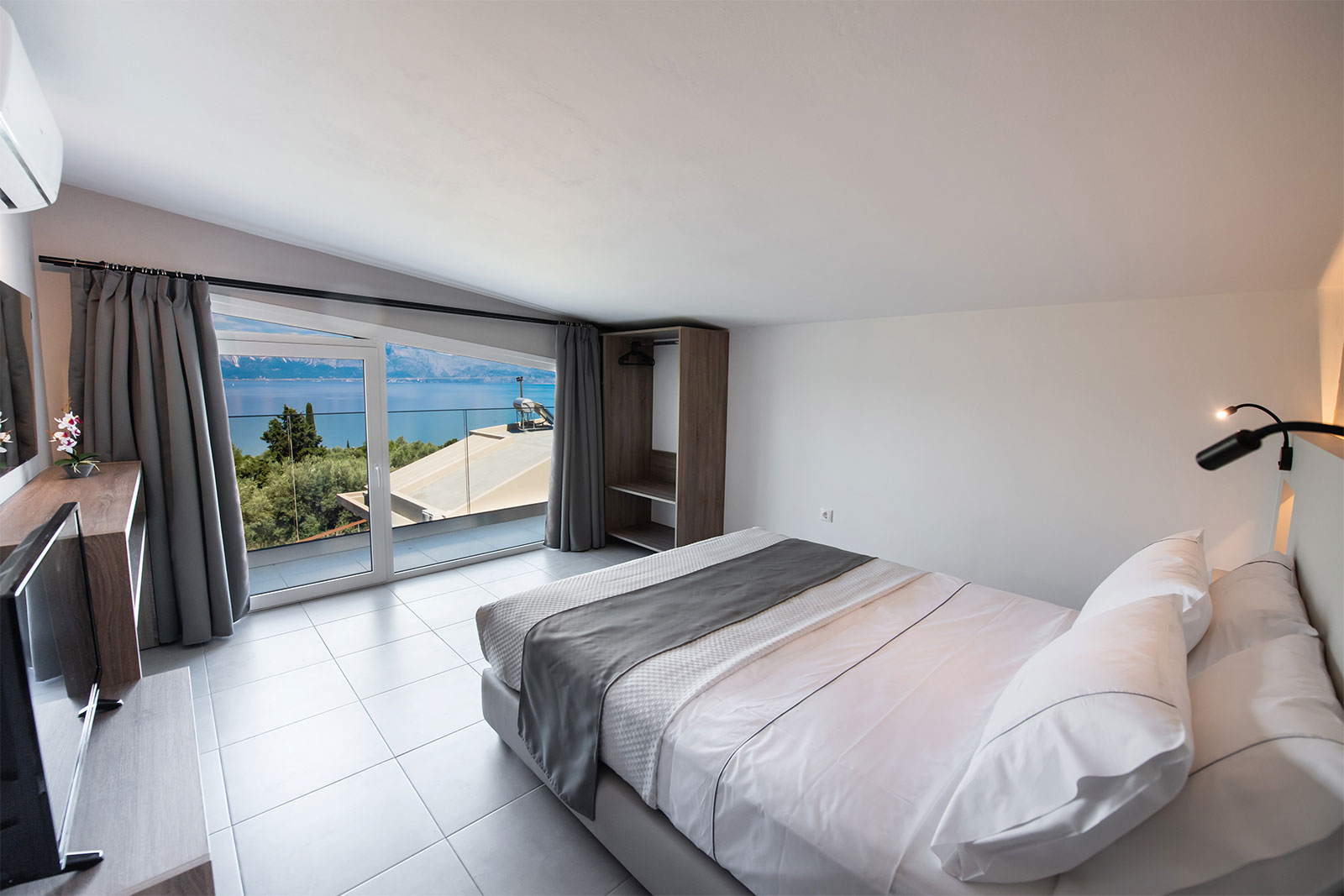 Natoli Villas עד 6-8 אורחים – תמונה 4