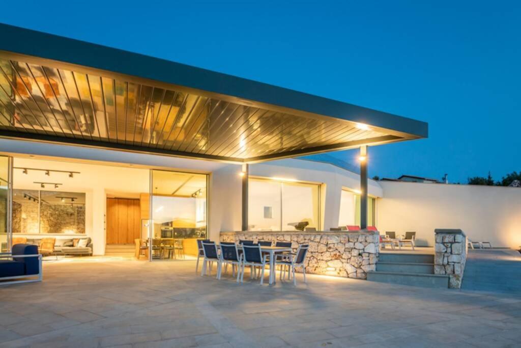 Villa Yama- Up to 12-14 guests - Image 5