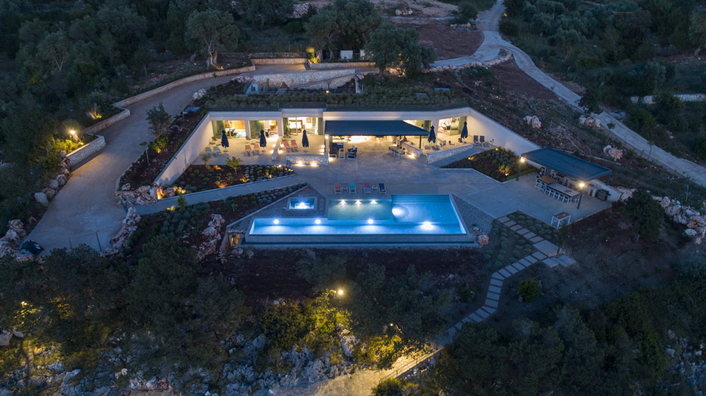 Villa Yama- Up to 12-14 guests - Image 2