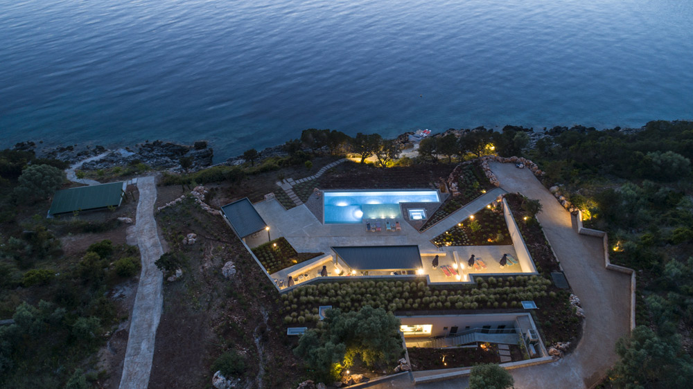 Villa Yama- Up to 12-14 guests