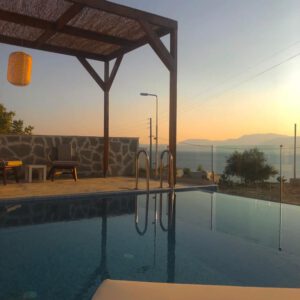 Empeiria Petalouda Villas Paleros