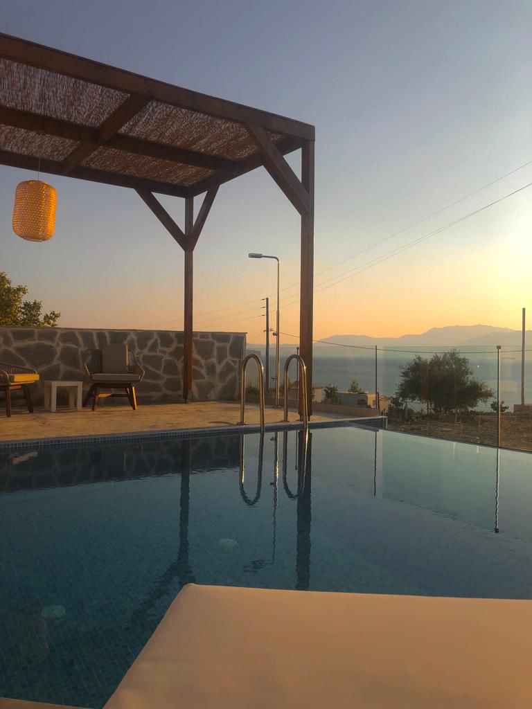 Empeiria Petalouda Villas Paleros