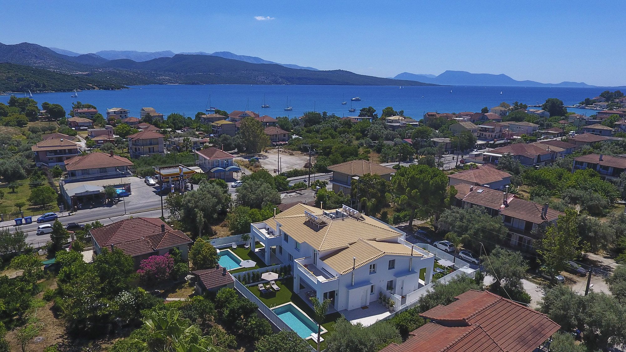 QUADES Luxury Villa – תמונה 2