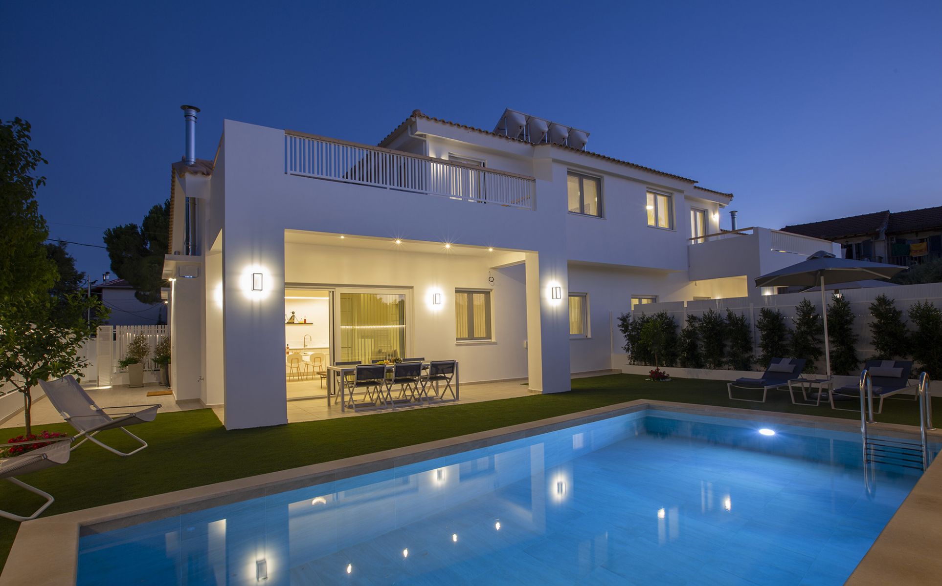 QUADES Luxury Villa
