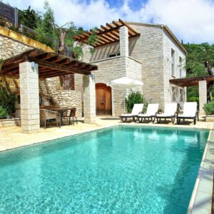 VILLA YEYSEMI עד 4 אורחים קורפו