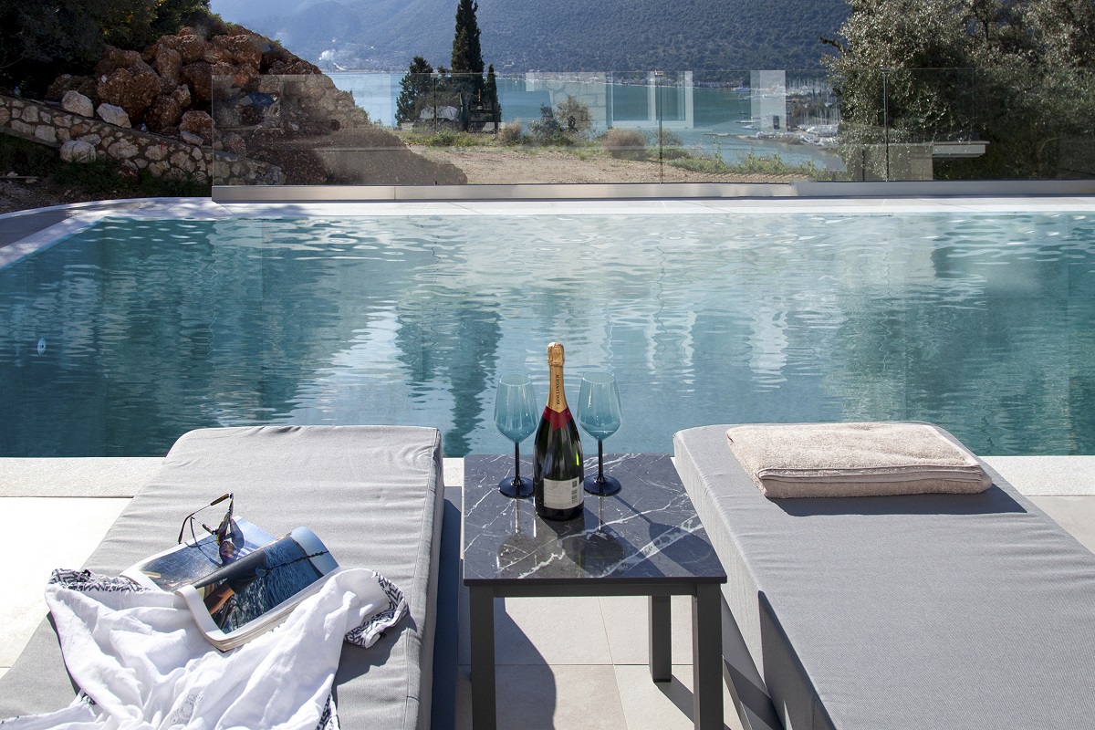 Majesty Villas Up to 6 guests in each villa