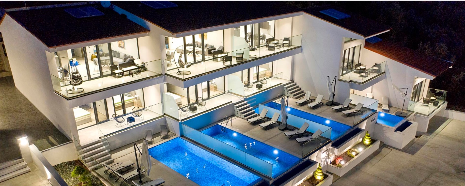 Blue Stone Villas עד 4 אורחים