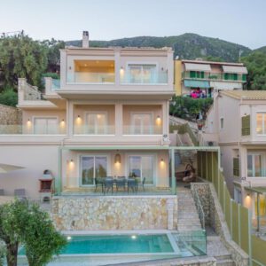 Bella Luxury Villas קורפו עד 8 אנשים