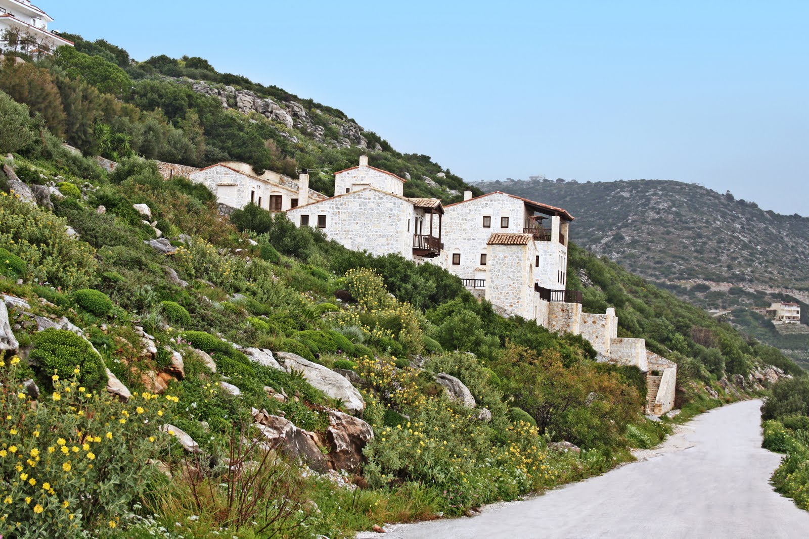 Castle Stone Villa - כשעה מאתונה עד 18 אנשים – תמונה 4