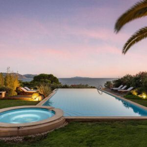 Villa VAR - ריביירה של אתונה עד 8 אנשים