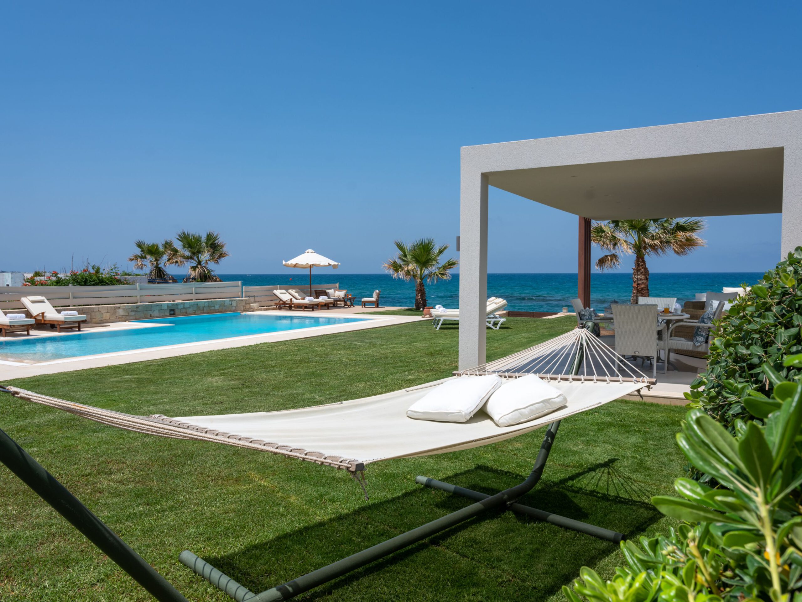 Nissos Beach Villa כרתים עד 12 אורחים – תמונה 5