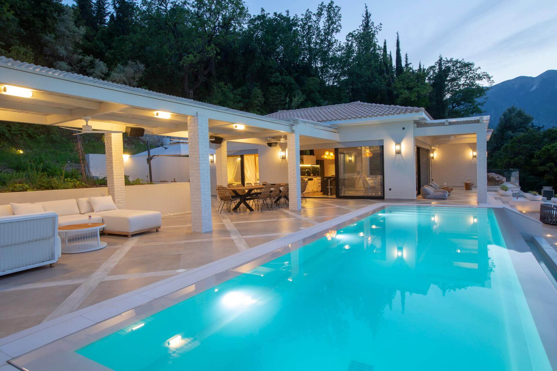 Villa Raly עד 14 אורחים