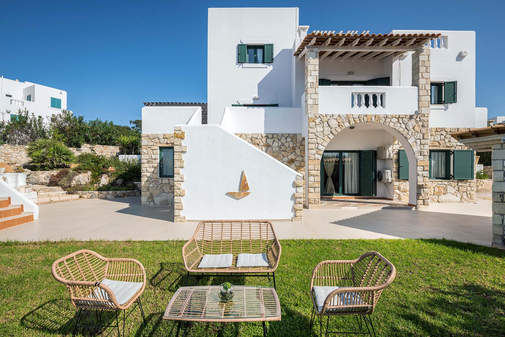 Idra Beach Front Villa כרתים עד 14 אורחים – תמונה 2