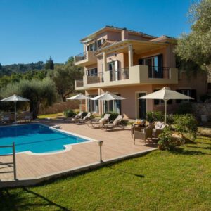 VILLA DAPHNA 8-12 guests